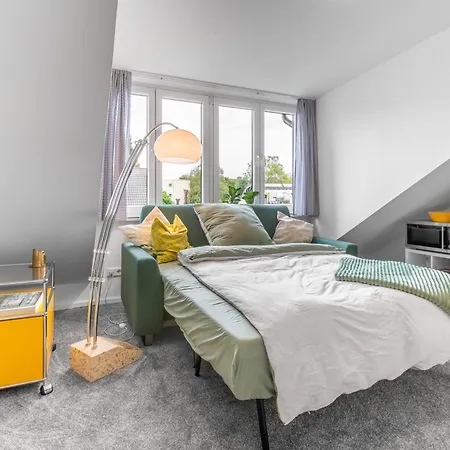 Schickes Dachstudio Im Beliebten Neu-ehrenfeld Mit Peleton-rad Apartment Cologne